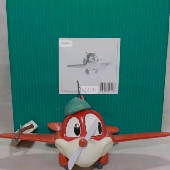 Disney Other Wdcc Cleared For Take Off Pedro From Disney In Box disney-other-wdcc-cleared-for-take-off-pedro-from-disney-in-box